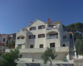 Apartments with a parking space Postira, Brac - 727